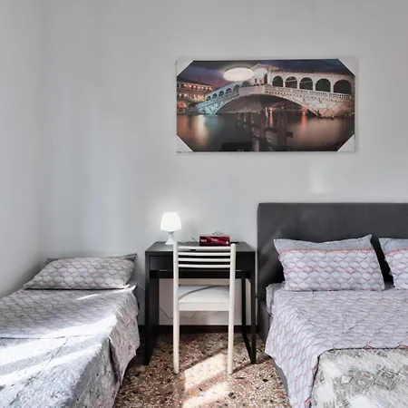 Cozy In With Free Parking